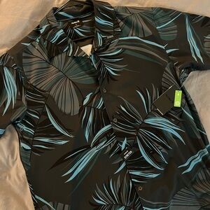 Hurley Men's Black and Blue Tropical Shirt